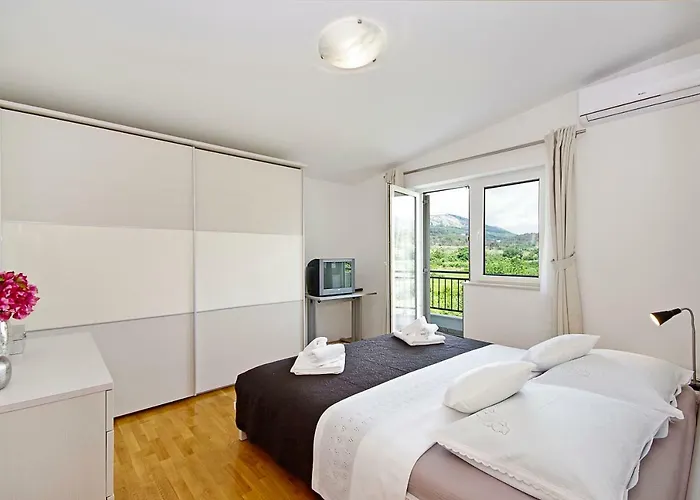 Daire Luxurious, Modern And Spacious With Terraces Tugare