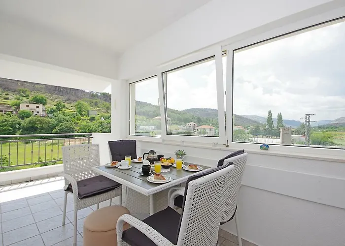Luxurious, Modern And Spacious With Terraces * Tugare