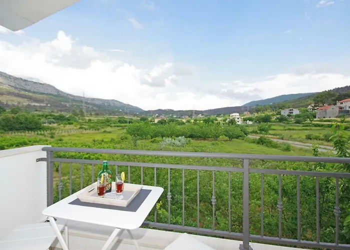 Daire Luxurious, Modern And Spacious With Terraces