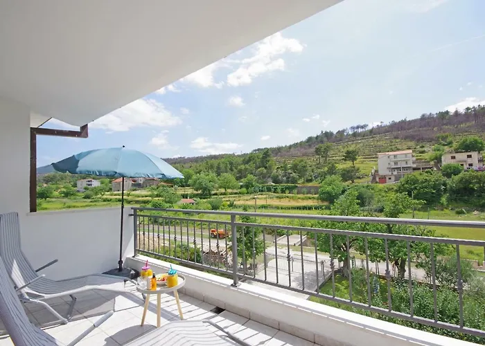 Daire Luxurious, Modern And Spacious With Terraces *