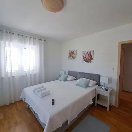 アパート Luxurious, Modern And Spacious With Terraces Tugare