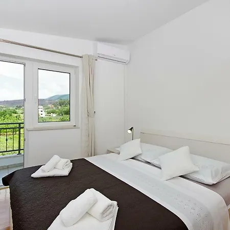 アパート Luxurious, Modern And Spacious With Terraces Tugare